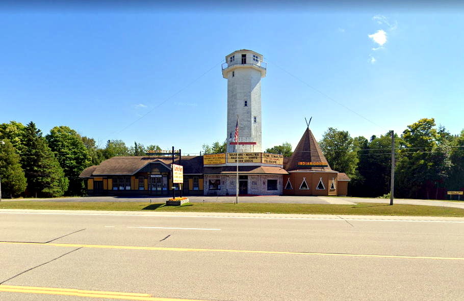 Curio Fair - Street View (newer photo)